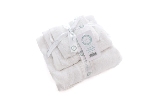 Plush White Towel Gift Set