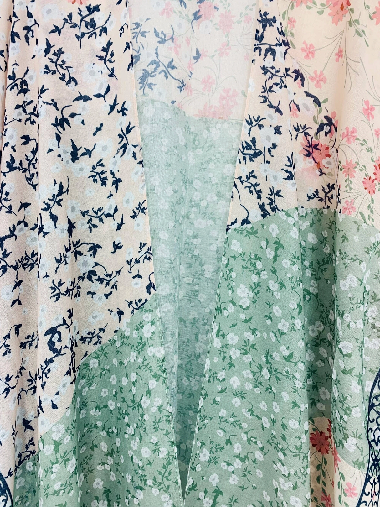Pink-Aqua Daisy Patchwork Kimono